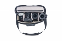 <h4>De VEO GO 34M is een ideale kleine en stijlvolle schoudertas voor een spiegelloze / CSC / hybride camera met lens en 2 tot 3 extra lenzen.</h4>
<p>Of 2 lenzen plus flitser, accessoires en het standaard kleinere VEO 2 GO statief in het onderste vak. Of als alternatief een kleine drone of een kleine geautomatiseerde stabiliserende camerahouder. De camera afmetingen variëren enigszins, om te zorgen voor een goede pasvorm voor alle modellen is de VEO GO 34M gemaakt met een ruim bemeten binnenvak met drie stevige aanpasbare scheidingswanden die – wanneer gepositioneerd – de camera volgens zijn grootte goed beschermd op zijn plaats houden.</p>
<ul style="list-style-type: none;">
<li><strong style="color: #61993b;">✓ </strong>Verkrijgbaar in twee verschillende kleuren: zwart en kaki-groen</li>
<li><strong style="color: #61993b;">✓ </strong>Rondom volledig gewatteerd</li>
<li><strong style="color: #61993b;">✓ </strong>Lichtgekleurd interieur om de inhoud gemakkelijk te onderscheiden</li>
<li><strong style="color: #61993b;">✓ </strong>Veilig achtervak voor reisdocumenten en portemonnee</li>
<li><strong style="color: #61993b;">✓ </strong>Passend voor een 9.7” tablet</li>
<li><strong style="color: #61993b;">✓ </strong>Geheel omsluitende regenhoes</li>
</ul>